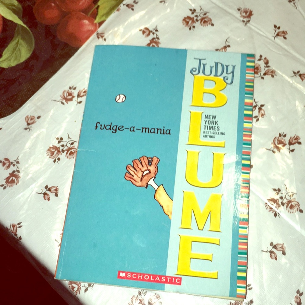 Jewelry bundle book